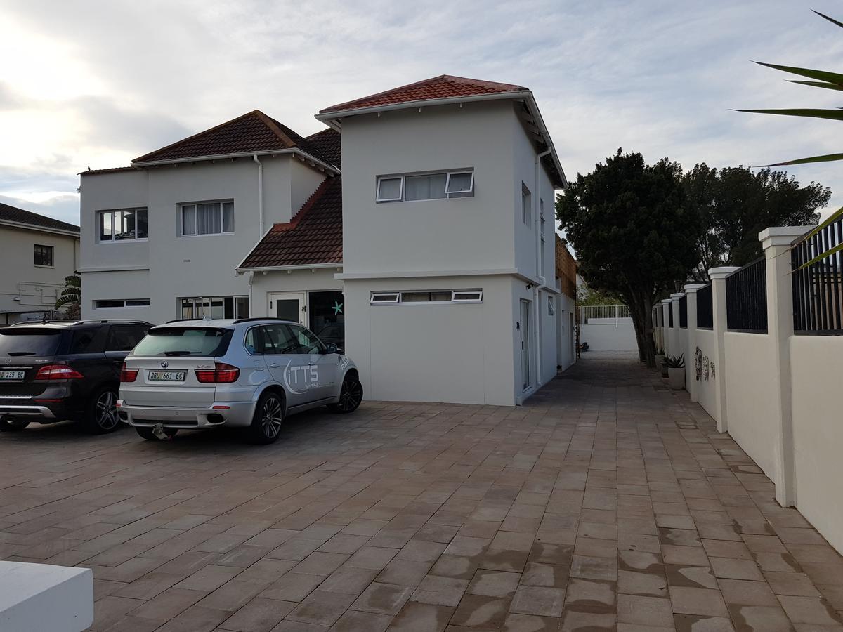 Beachway Guesthouse Port Elizabeth Esterno foto